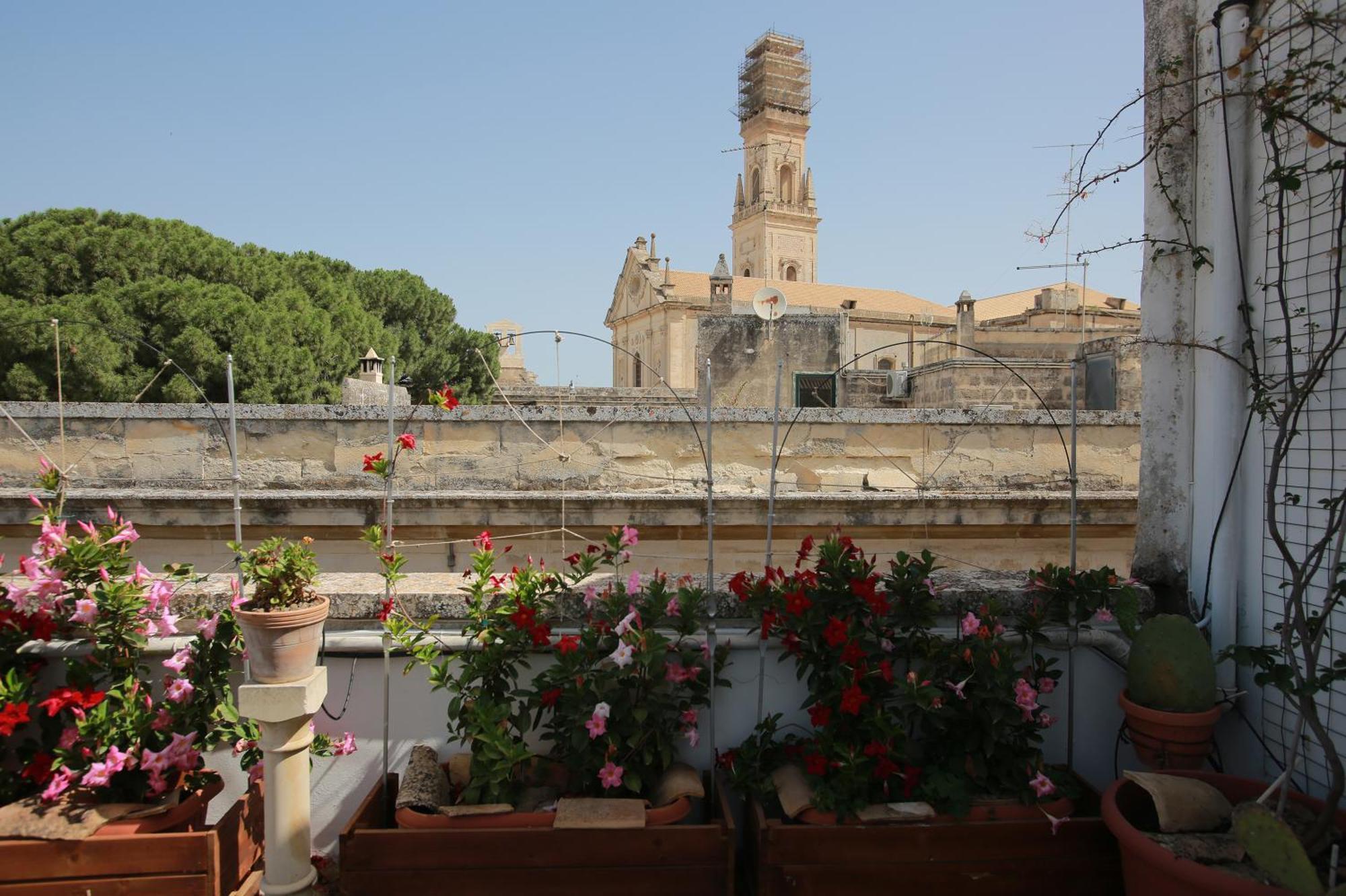 B&B Palazzo Sambiasi Lecce Exterior photo